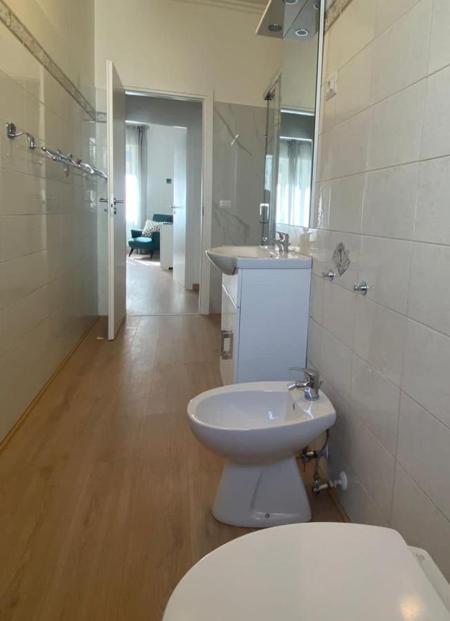 Vesuvia Apartamento Nápoles Exterior foto